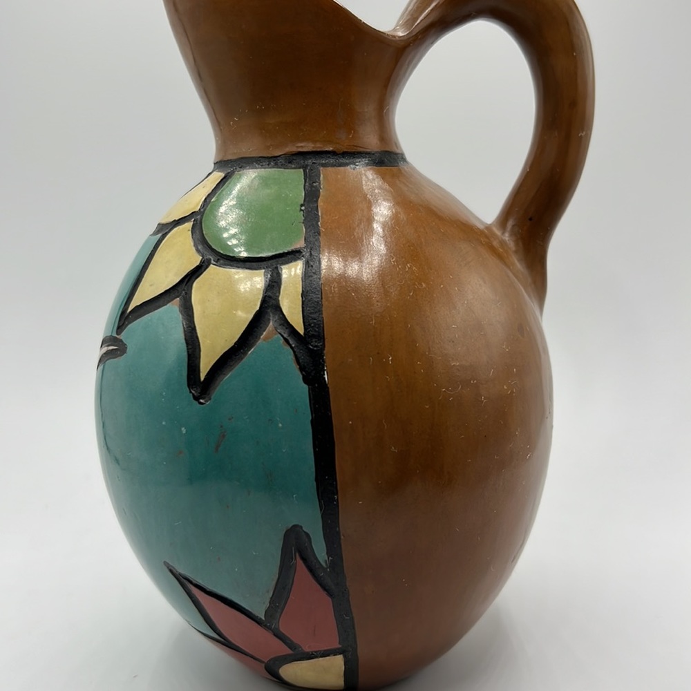 Hand Made Clay Peruvian Pitcher Signed - Picture 3 of 6